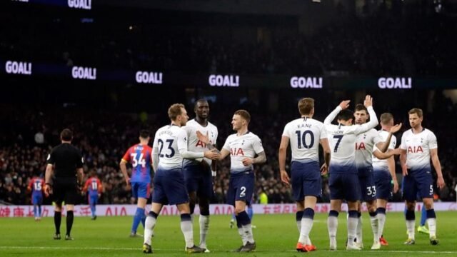 Tottenham Celebrates after Scoring Against Crystal Palace