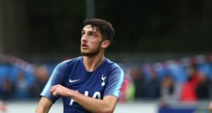 Tottenham fans urging Pochettino to play Troy Parrott in Kane’s absence Troy_Parott
