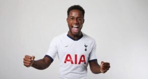 Official: Tottenham Hotspur sign Fulham defender Ryan Sessegnon EBdlynIWsAsVHJd