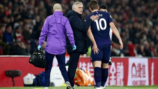 Harry Kane Hamstring Injury Tottenham Mourinho