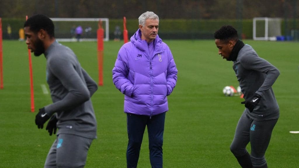 jose-mourinho-training-tottenham-spurs