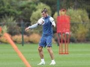 The Welsh Wizard is back in training! garethbale-tottenham-training