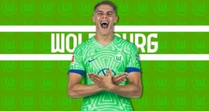 Micky van de Ven Wolfsburg